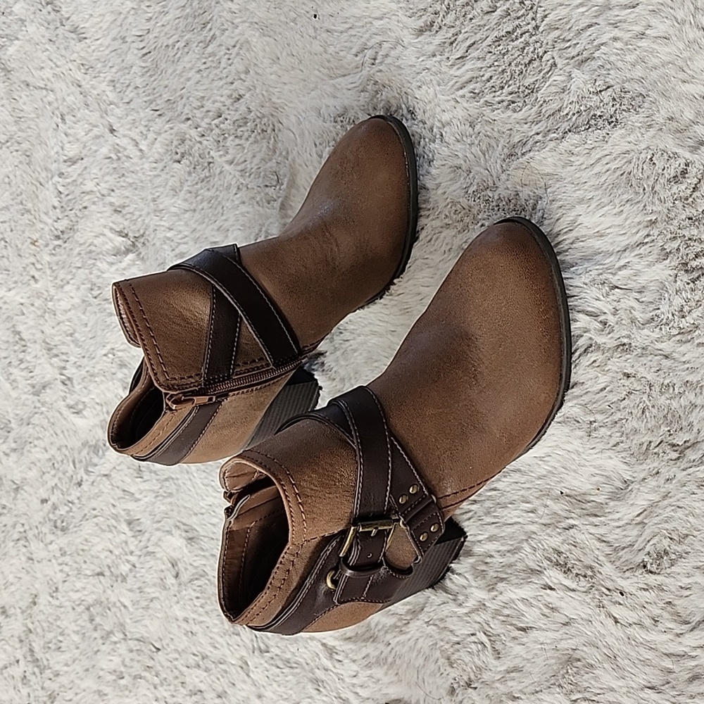Indigo Brown Ankle Boots size 7.5